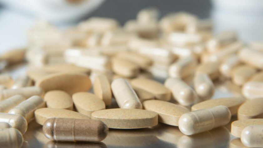 Nutrienți esențiali pentru sănătatea rinichilor: ce recomandă specialiștii pentru o funcționare optimă