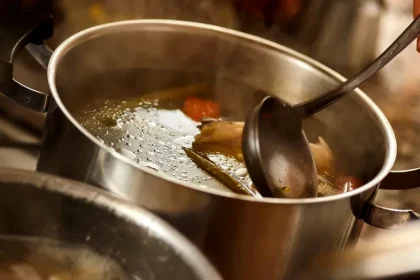 Supă „anti-îmbătrânire” – ce fel de supă te poate ajuta să reduci ridurile dacă o consumi zilnic