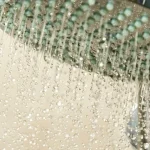 De ce femeile aleg mai des dușurile fierbinți decât bărbații — explicațiile specialiștilor