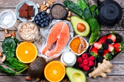 Ce să mănânci când ești obosit: 10 alimente care îți dau energie reală