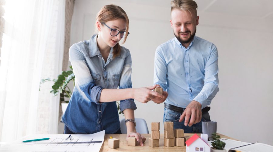 Avantajele și dezavantajele investițiilor în imobiliare