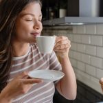 Vrei să reduci cafeaua? Băuturile pe care le poți alege dimineața pentru un plus de energie