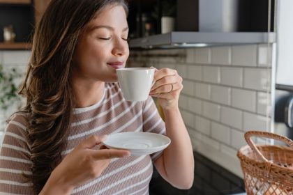 Vrei să reduci cafeaua? Băuturile pe care le poți alege dimineața pentru un plus de energie